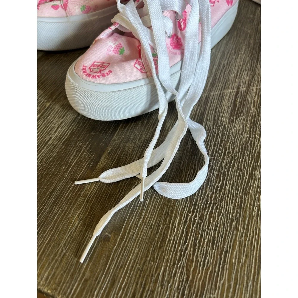 Hot Topic Strawberry Milk Pink Platform High Top Canvas Sneakers Women's 7 Shoes